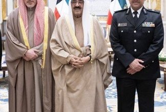 أمير الكويت يستقبل النائب الأول لرئيس مجلس الوزراء ووزير الداخلية ووكيل وزارة الداخلية الجديد