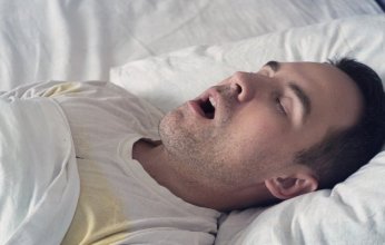 انقطاع النفس أثناء النوم يسرّع شيخوخة القلب ويقصّر العمر