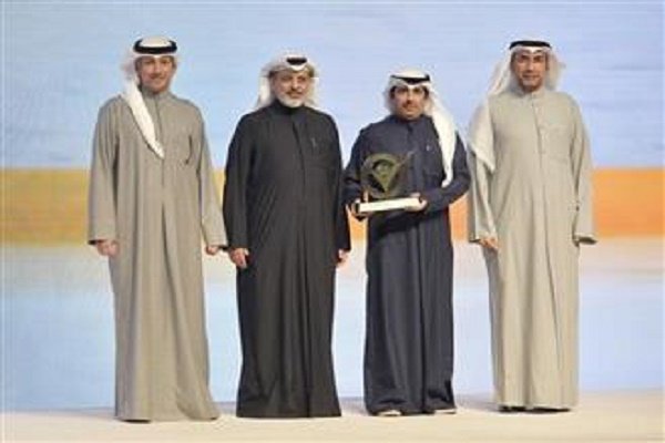 الملتقى الإعلامي العربي يكرم الفائزين بجائزة الكويت للإبداع 2025 (التفاصيل) الملتقى الإعلامي العربي يكرم الفائزين بجائزة الكويت للإبداع 2025 (التفاصيل)