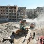 مركز الملك سلمان للإغاثة يطلق مشروعاً لإزالة أنقاض دوما وداريا في ريف دمشق 3 khaligyoun46157