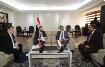 مصر.. وزير الزراعة يبحث مع وزير الاقتصاد الأرميني آفاق التعاون المشترك وزيادة فرص الاستثمار