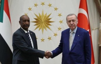 الرئيس التركي يبحث مع رئيس مجلس السيادة السوداني العلاقات الثنائية والتطورات الدولية