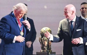 ترامب يفوز بالنسخة الأولى لجائزة فيفا للسلام