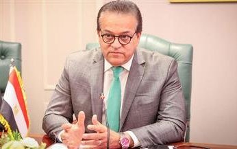 مصر.. وزير الصحة يناقش مع مدير «Africa CDC» سبل التعاون المشترك