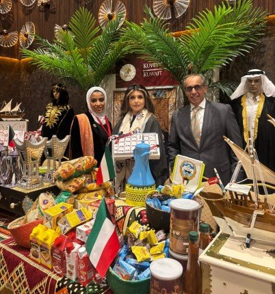 سفير الكويت لدى تركيا يؤكد الحرص على تعزيز العملين الخيري والاجتماعي الكويتي في الخارج سفير الكويت لدى تركيا يؤكد الحرص على تعزيز العملين الخيري والاجتماعي الكويتي في الخارج