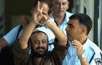 أكثر من 200 شخصية ثقافية تطالب بالإفراج عن مروان البرغوثي.. لماذا تصرّ إسرائيل على إبقائه خلف القضبان؟