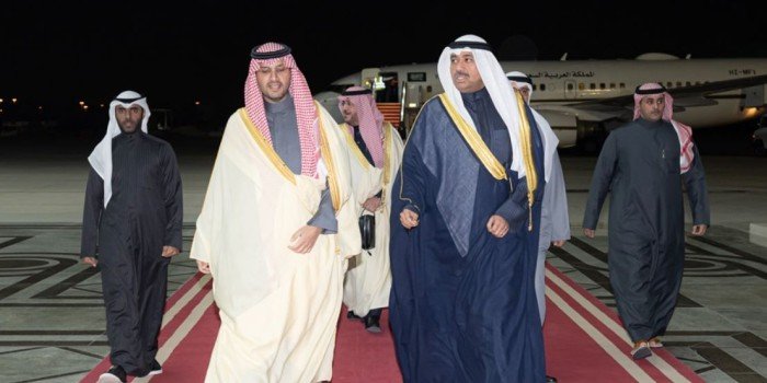 وزير الدولة السعودي يصل الكويت في زيارة رسمية وزير الدولة السعودي يصل الكويت في زيارة رسمية