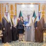 أمير الكويت يتسلم التقرير السنوي العاشر لأعمال هيئة تشجيع الاستثمار المباشر 1 khaligyoun76251