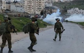 مواجهات بين الفلسطينيين وقوات الاحتلال غرب رام الله