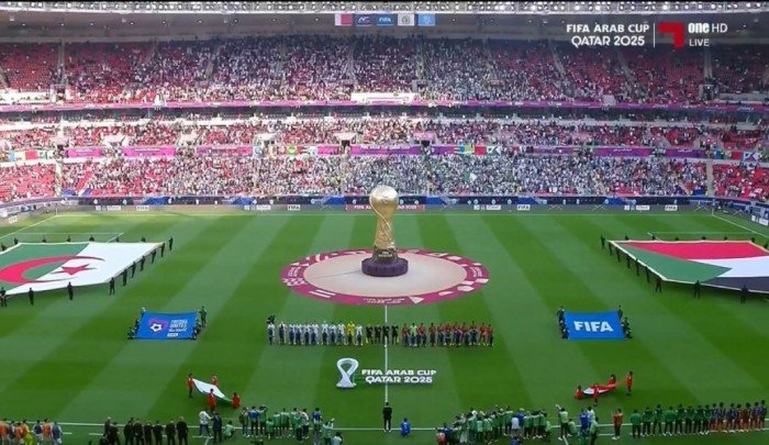 الجماهير السودانية تحصد لقب الأفضل في الجولة الأولى من كأس العرب 2025 الجماهير السودانية تحصد لقب الأفضل في الجولة الأولى من كأس العرب 2025