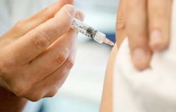 «الصحة العالمية» تنفي أي صلة بين تلقي اللقاحات والإصابة بالتوحد