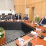 كامل الوزير يبحث مع فولكس فاجن خطة المجموعة لتصنيع السيارات في مصر 8 khaligyoun92164