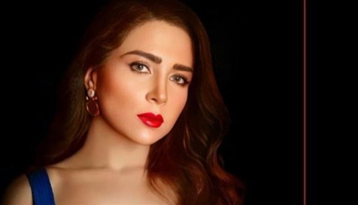 مي عزالدين تكشف برنامجها الغذائي الصارم بعد الزواج.. ماذا قالت؟ مي عزالدين تكشف برنامجها الغذائي الصارم بعد الزواج.. ماذا قالت؟