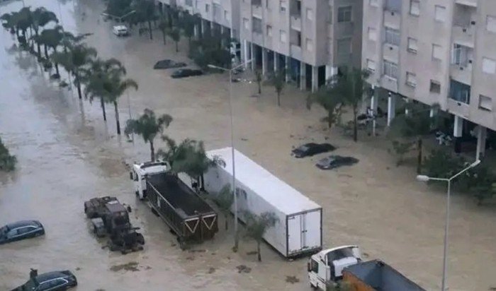 المغرب.. الفيضانات تستنفر السلطات في مدينة القصر الكبير المغرب.. الفيضانات تستنفر السلطات في مدينة القصر الكبير