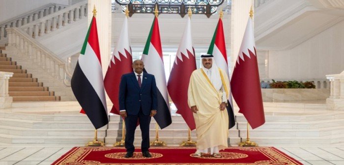 أمير قطر و البرهان يبحثان تطورات الأوضاع بالسودان أمير قطر و البرهان يبحثان تطورات الأوضاع بالسودان