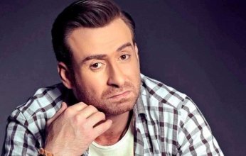حزن متواصل.. نضال الشافعي يفقد والدته بعد شهور قليلة من وفاة زوجته