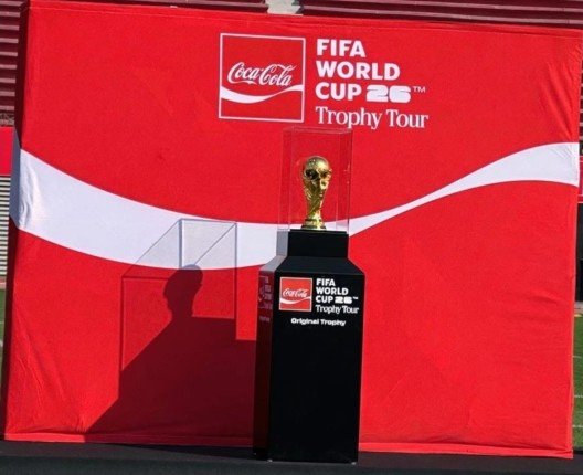 نسخة كأس العالم تزور النادي الأهلي ضمن جولتها بمصر نسخة كأس العالم تزور النادي الأهلي ضمن جولتها بمصر