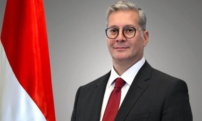 وزير البترول المصري يبحث مع "شلمبرجير" العالمية التعاون في مجال المعادن الحيوية وزير البترول المصري يبحث مع "شلمبرجير" العالمية التعاون في مجال المعادن الحيوية