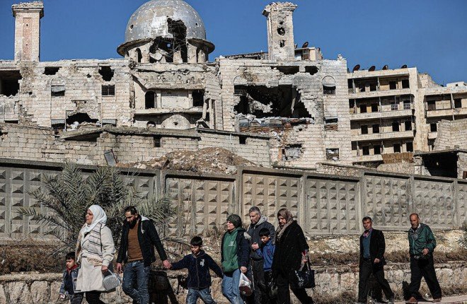 الأمم المتحدة: نزوح 119 ألف شخص من حلب مع تصاعد الأعمال القتالية الأمم المتحدة: نزوح 119 ألف شخص من حلب مع تصاعد الأعمال القتالية