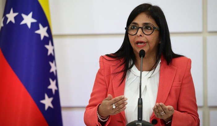حدث ليلًا.. المحكمة العليا في فنزويلا تكلف نائبة الرئيس بتولي منصب الرئيس بالوكالة في غيابه حدث ليلًا.. المحكمة العليا في فنزويلا تكلف نائبة الرئيس بتولي منصب الرئيس بالوكالة في غيابه