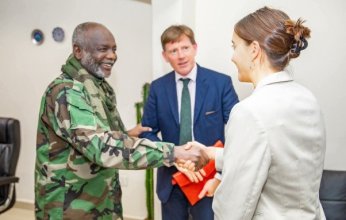 السودان وبريطانيا يبحثان الخروج من الأزمة السودانية وإنهاء الحرب الأهلية