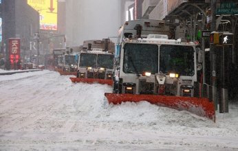 الولايات المتحدة تواجه عاصفة ثلجية عاتية.. 14 وفاة وإلغاء أكثر من 3 آلاف رحلة جوية