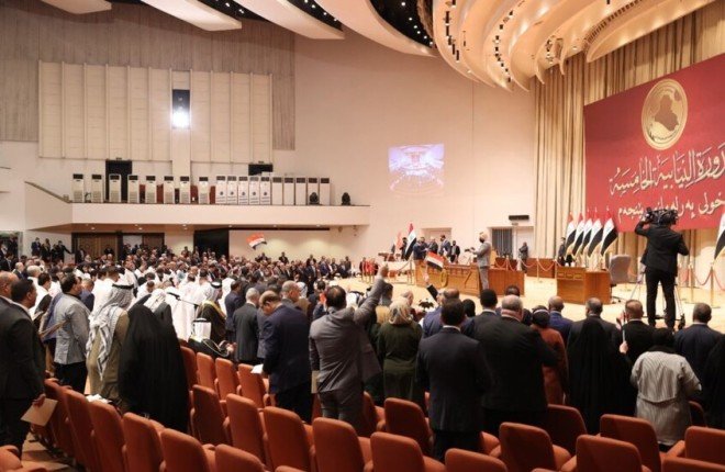 البرلمان العراقي يؤجّل جلسة انتخاب رئيس الجمهورية بانتظار توافق كردي البرلمان العراقي يؤجّل جلسة انتخاب رئيس الجمهورية بانتظار توافق كردي
