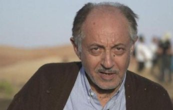 نقل الفنان القدير عبد العزيز مخيون إلى المستشفى وسط تكتم شديد من أسرته.. ما القصة؟
