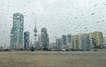الأرصاد الجوية الكويتية: فرص الأمطار تعود الأربعاء والخميس المقبلين