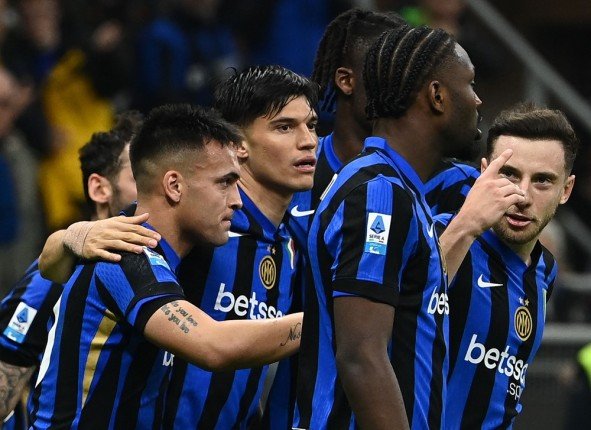 بث مباشر.. مشاهدة مباراة إنتر ميلان ونابولي في الدوري الإيطالي بث مباشر.. مشاهدة مباراة إنتر ميلان ونابولي في الدوري الإيطالي