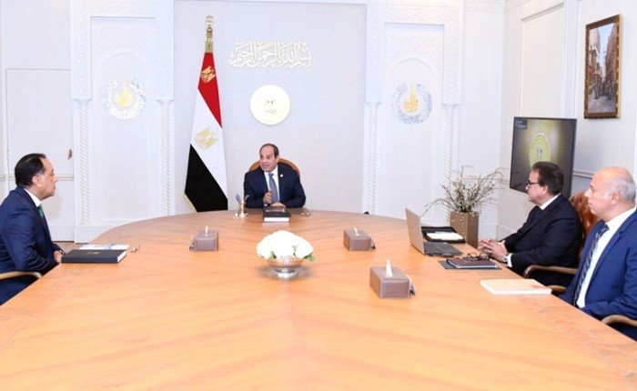 توجيهات من الرئيس السيسى ببدء تنفيذ مدينة العاصمة الطبية للمستشفيات توجيهات من الرئيس السيسى ببدء تنفيذ مدينة العاصمة الطبية للمستشفيات
