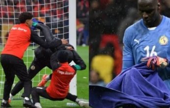 "امسحوا دموعكم بمنشفتي".. حارس نيجيريا يسخر من المغرب