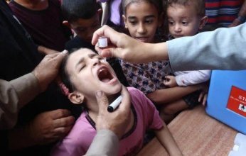 إطلاق حملة تطعيم للأطفال المتأثرين بتداعيات عدوان الاحتلال الإسرائيلي على غزة