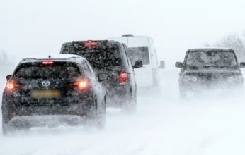 انقطاع الكهرباء وإلغاء رحلات جوية في المملكة المتحدة بسبب إعصار "غوريتي".. ماذا يحدث؟