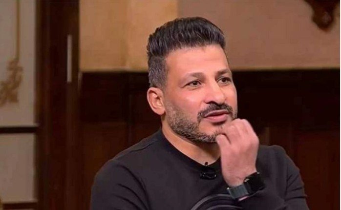 نجم الأهلي يسخر من مسؤول التعاقدات بنادي الزمالك نجم الأهلي يسخر من مسؤول التعاقدات بنادي الزمالك