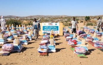 "المنابر القرآنية" الكويتية توزع مساعدات شتوية على اللاجئين السودانيين في تشاد