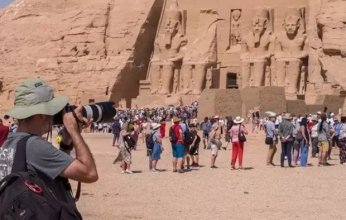 إلغاء الإجراءات الورقية بالمطارات يعيد رسم خريطة السياحة بمصر