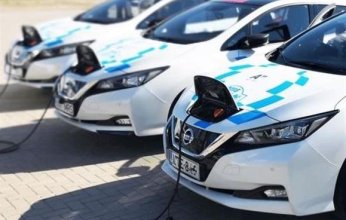 تباطؤ نمو مبيعات السيارات الكهربائية عالميا إلى أدنى مستوى منذ كوفيد - 19