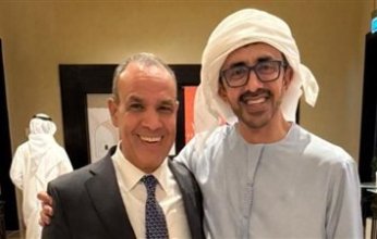 وزير الخارجية يبحث مع نظيره الإماراتى دعم مسار التهدئة وخفض التصعيد فى اليمن