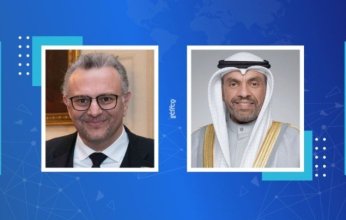 وزير الخارجية الكويتي يبحث مع مستشار ترامب العلاقات التاريخية والشراكة الاستراتيجية
