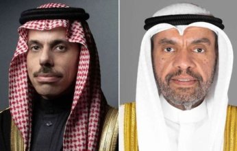 وزير الخارجية الكويتي يستعرض العلاقات الثنائية في اتصال مع نظيره السعودي