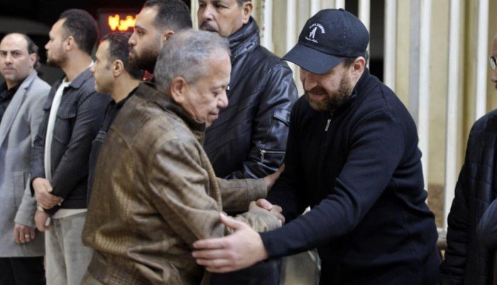 بالصور.. نجوم الفن يقدمون واجب العزاء في والدة نضال الشافعى 1 khaligyoun92485