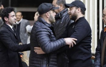 بالصور.. نجوم الفن يقدمون واجب العزاء في والدة نضال الشافعى