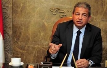 الأعلى للإعلام في مصر يمنع تداول محتوى مصور لواقعة تسيئ لكرامة أحد الشباب