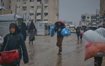 نازحو غزة يواجهون أوضاعا إنسانية قاسية مع تجدد غرق خيامهم وسط تعنت الاحتلال