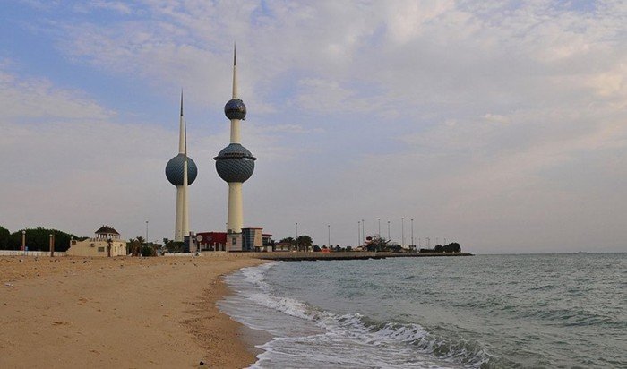 الأرصاد الجوية الكويتية تحذر: رياح مثيرة للغبار من صباح غد الثلاثاء تستمر حتى صباح الأربعاء الأرصاد الجوية الكويتية تحذر: رياح مثيرة للغبار من صباح غد الثلاثاء تستمر حتى صباح الأربعاء