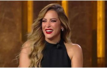 ريم مصطفى تبهر متابعيها بصورة من كواليس مسلسل «فن الحرب»