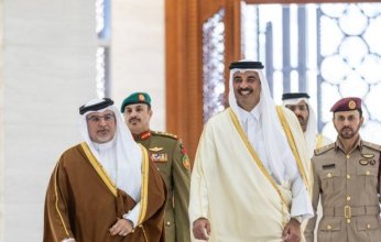 أمير قطر وولي عهد البحرين يبحثان التطورات الحالية في المنطقة والعالم