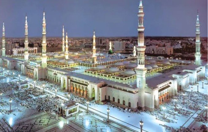 افتتاح «مركز الوعي بآداب وأحكام الزيارة» في المسجد النبوي افتتاح «مركز الوعي بآداب وأحكام الزيارة» في المسجد النبوي