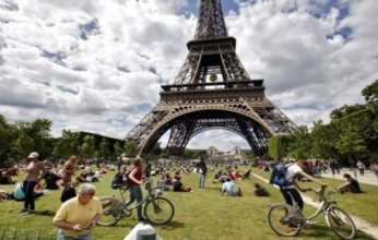 102 مليون سائح يضعون فرنسا في صدارة المشهد العالمي عام 2025